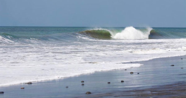 Playgrounds Surf Camp Nicaragua Surfing